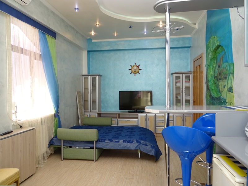 1-комнатная квартира-студия Ленина 26 в Алуште - фото 6