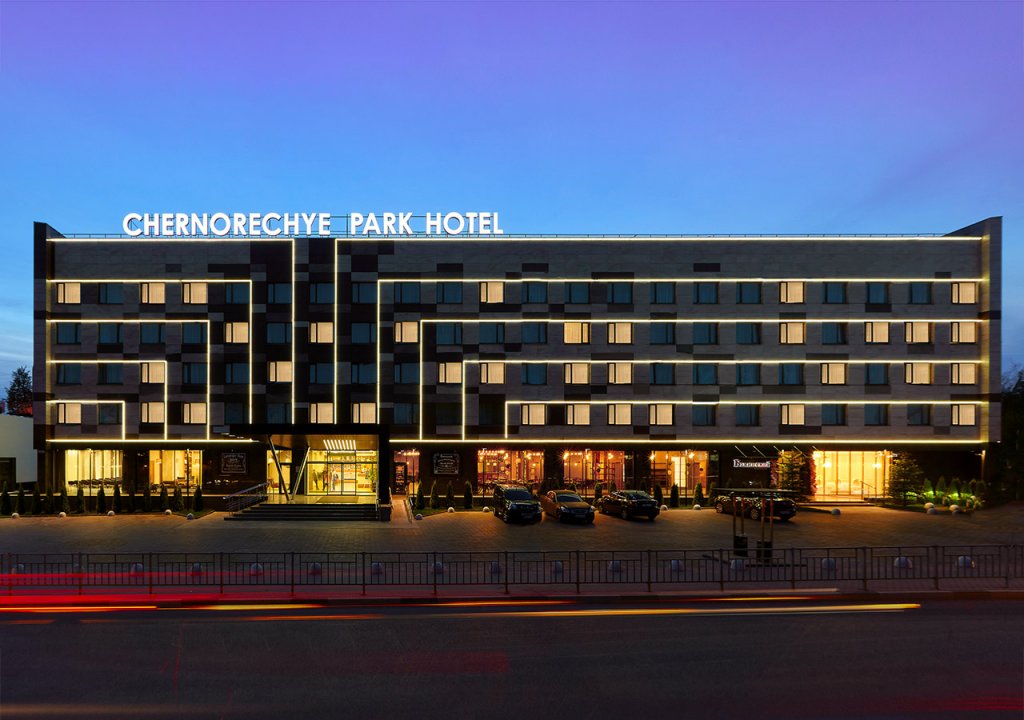 "Chernorechye Park Hotel" отель в Дзержинске - фото 1