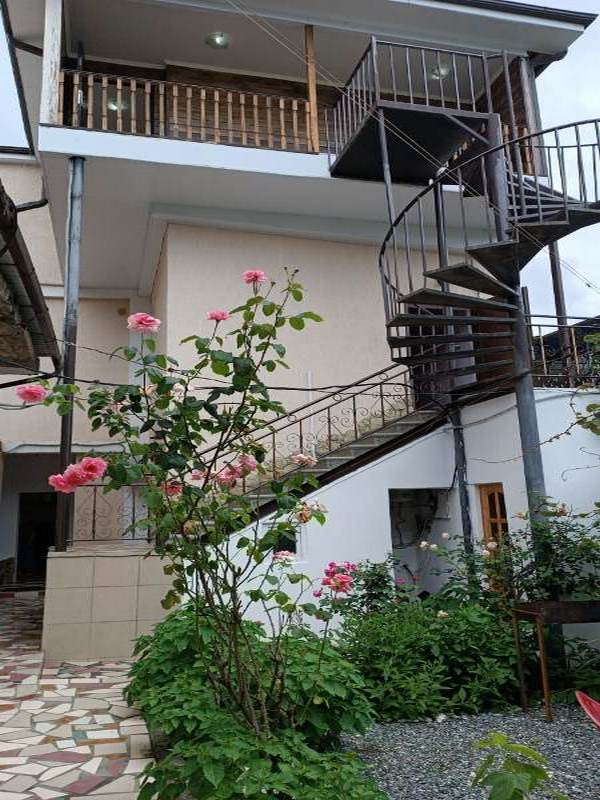 "Чегет" гостевой дом в Сухуме - фото 2