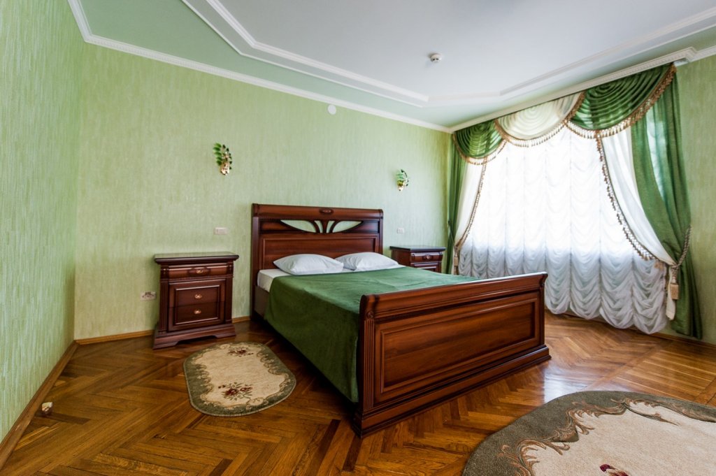 "Bed and Breakfast" отель в Курске - фото 4