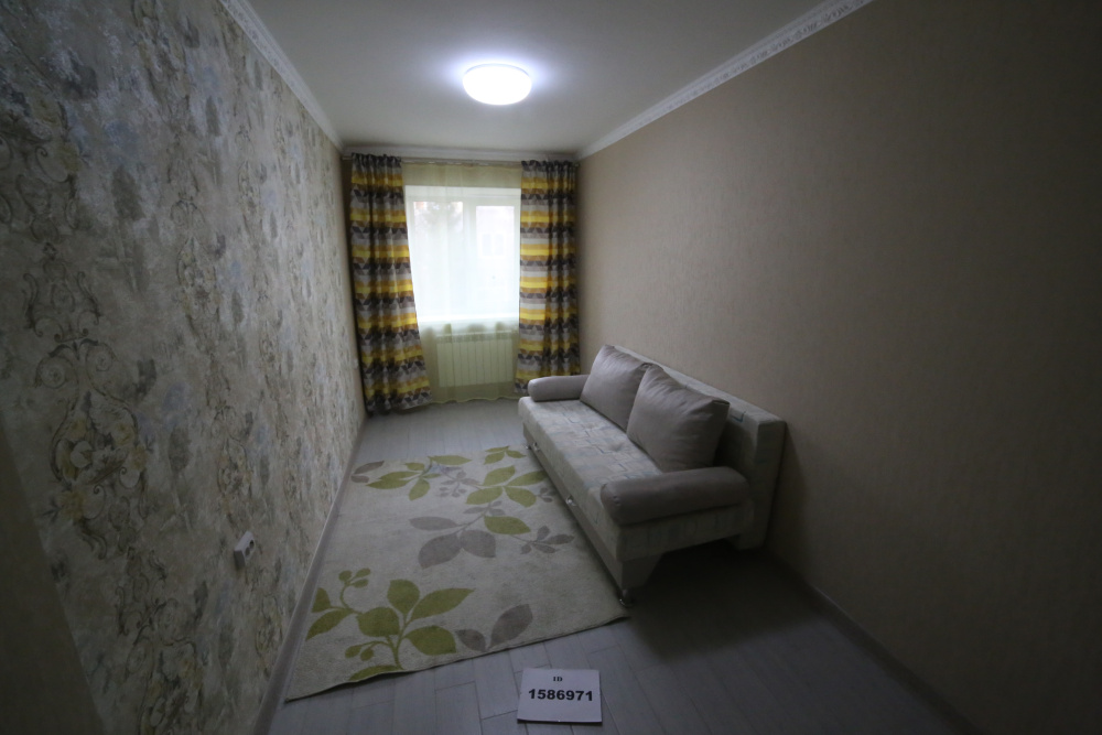 2х-комнатная квартира 8 марта 128 в Екатеринбурге - фото 1