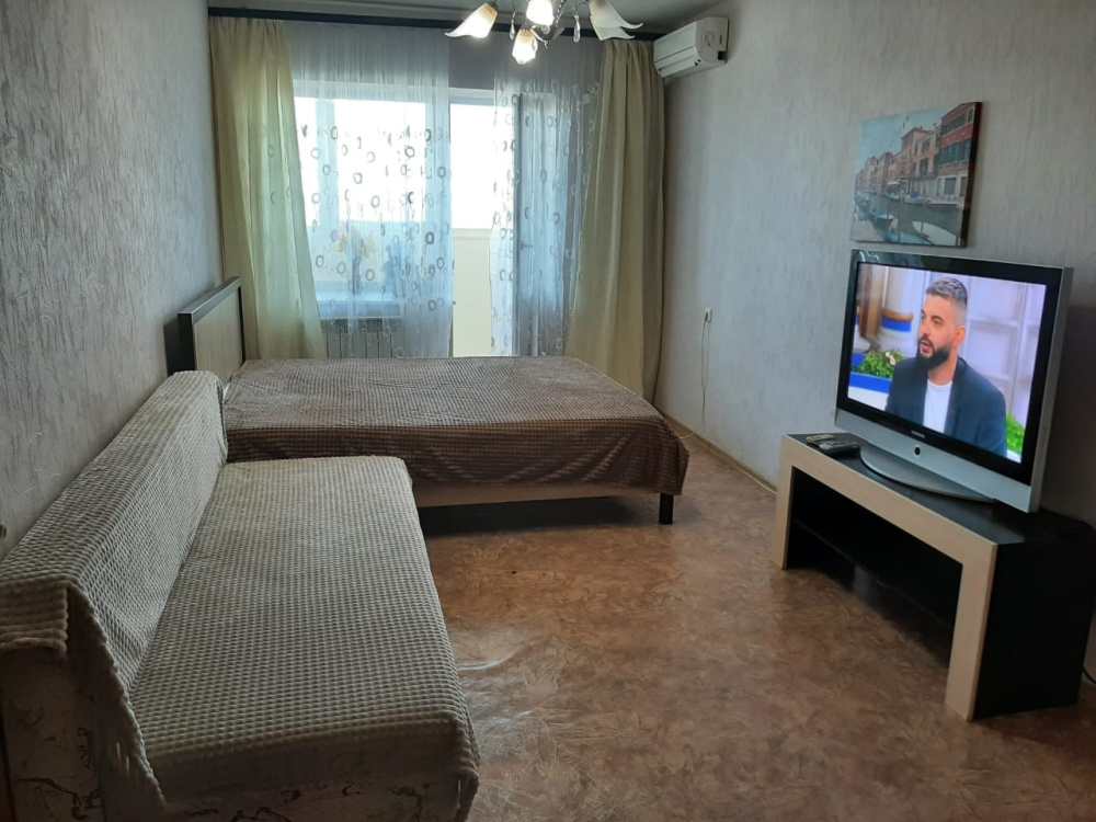 1-комнатная квартира Дымченко 18Б в Волгограде - фото 1