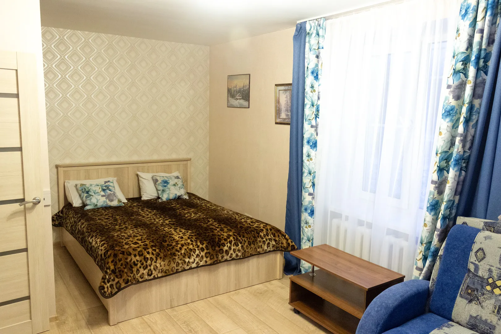 "Уютная рядом с Фонтанами" 1-комнатная квартира в Петергофе - фото 1