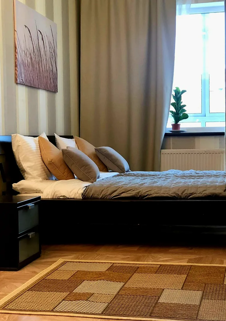 "Уютная с отдельной спальней" 1-комнатная квартира в Сестрорецке - фото 1