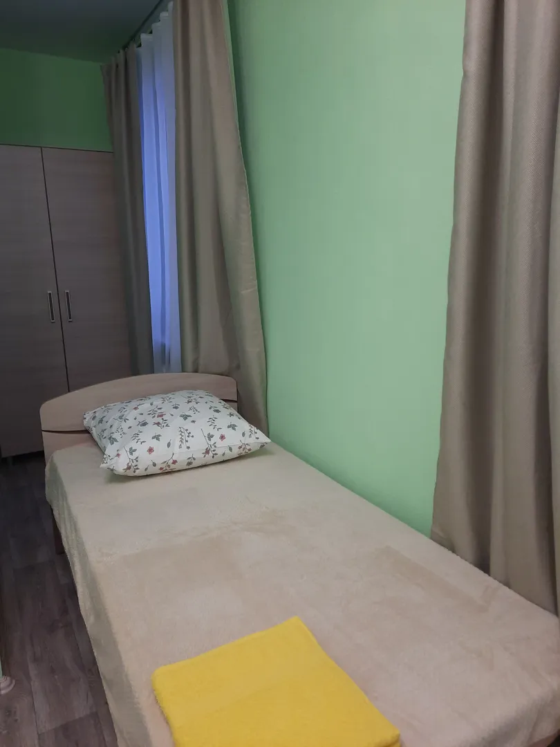 "Уютная для командировочных" 2х-комнатная квартира в Среднеуральске - фото 6