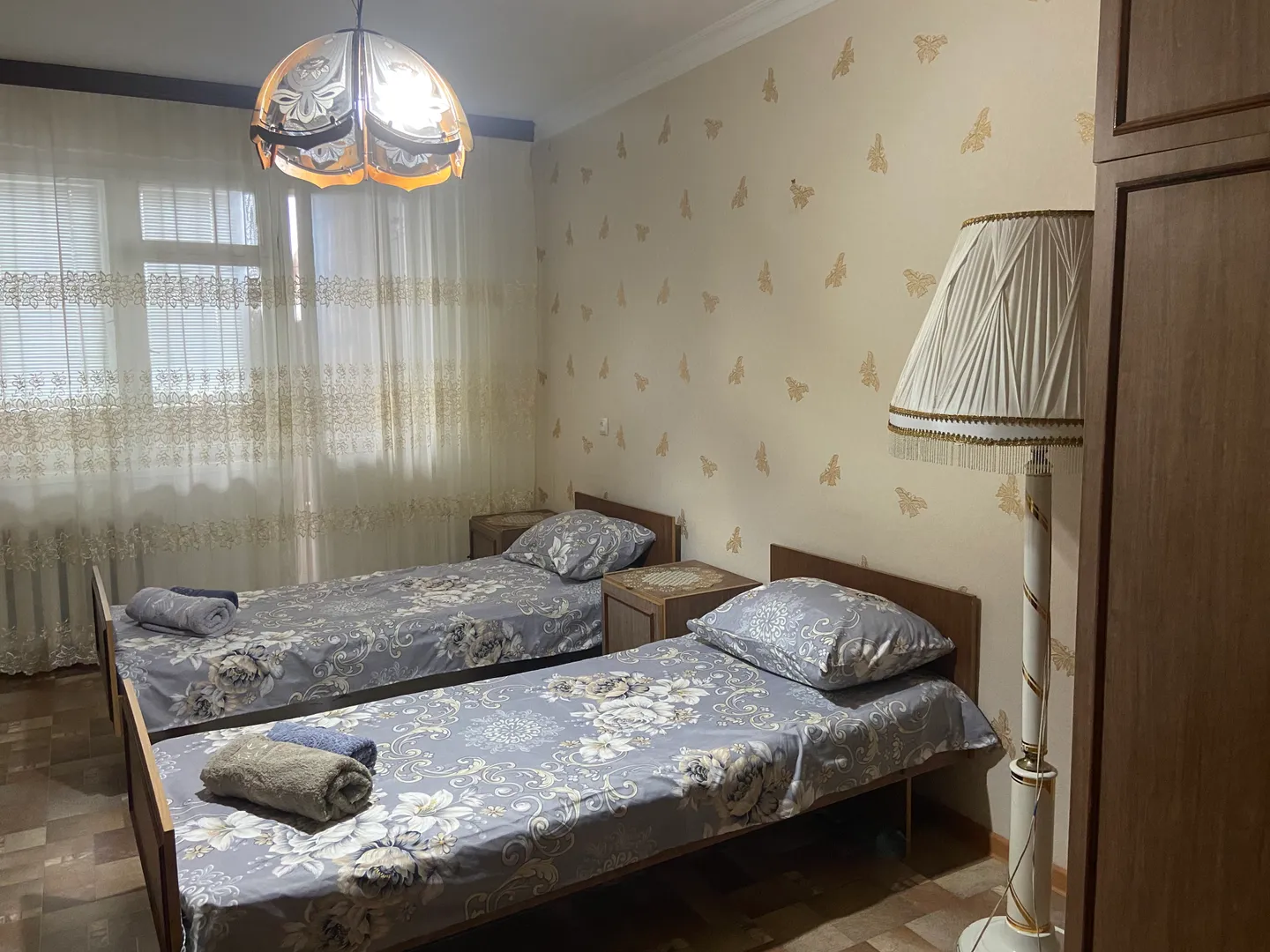 "Уютная для приезжих" 2х-комнатная квартира в Кизилюрте - фото 6