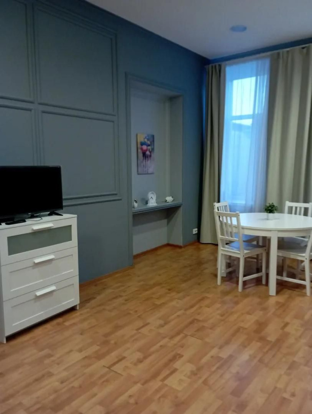 "В выдержанном классическом петербургском стиле" 3х-комнатная квартира в Санкт-Петербурге - фото 6