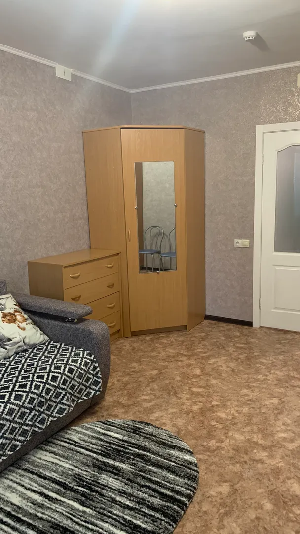 "Уютная" 1-комнатная квартира в Железногорске - фото 2