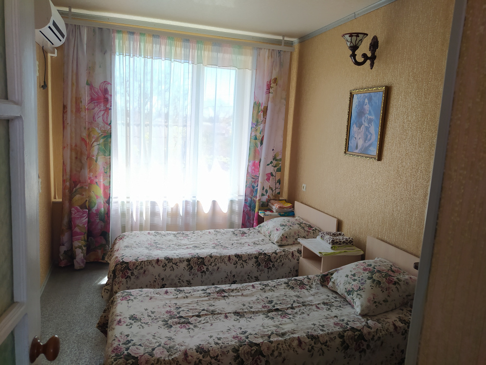 "На Чкалова" мини-гостиница в п. Заозерное (Евпатория) - фото 3