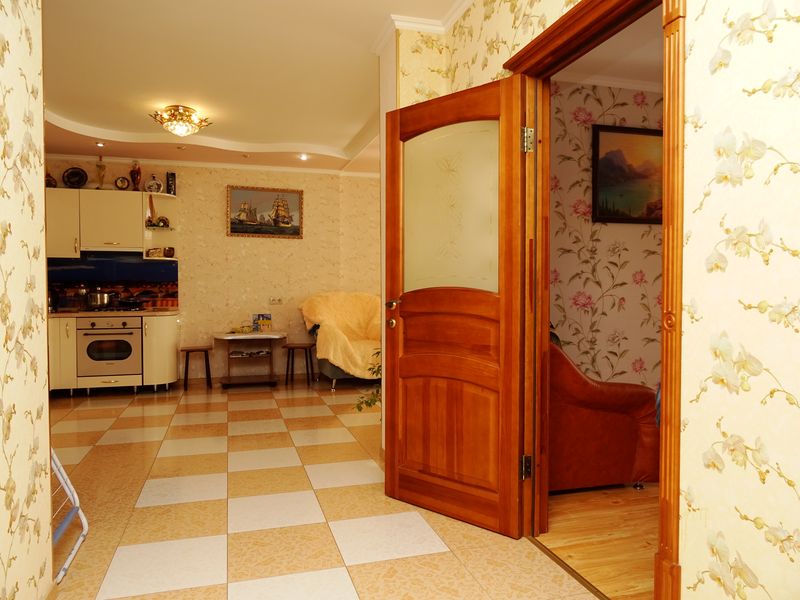 2х-комнатная квартира Грибоедова 29 в Геленджике - фото 4