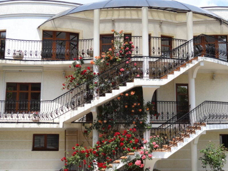 "Английская Роза" гостевой дом в Архипо-Осиповке, ул. Морская, 28 - фото 2