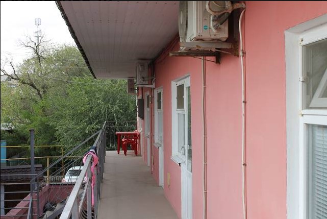 Гостевой дом Комарова 16 в Береговом (Феодосия) - фото 9