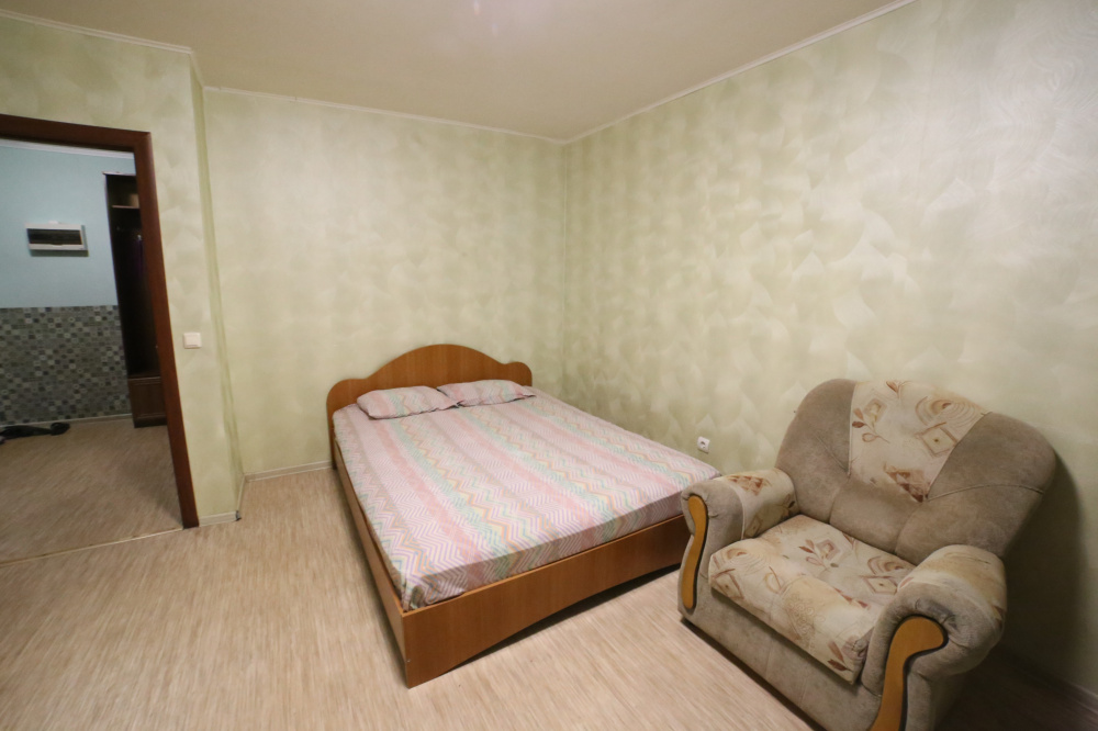 1-комнатная квартира Комсомольская 106 в Уфе - фото 1