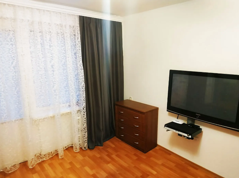 "Светлая" 1-комнатная квартира в Донецке - фото 3