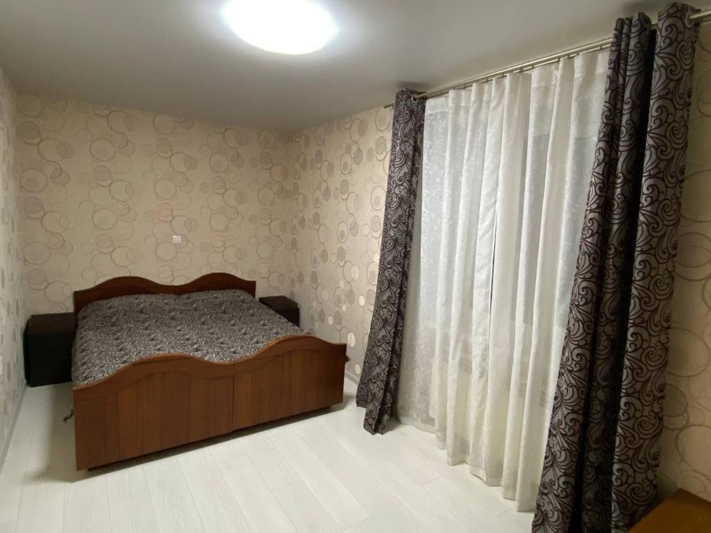 2х-комнатная квартира Раевского 10 в Смоленске - фото 1