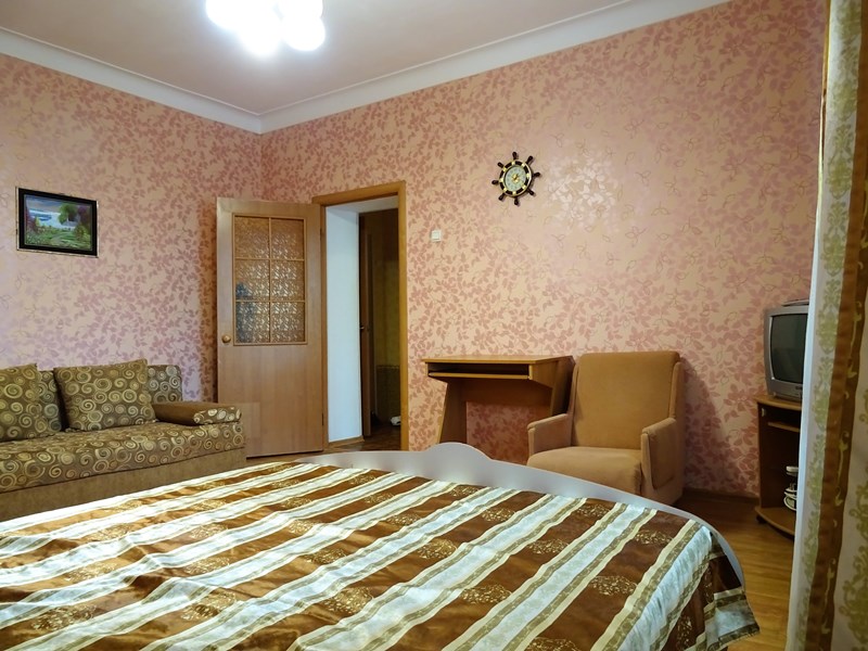 1-комнатная квартира Бартенева 12 в Евпатории - фото 8