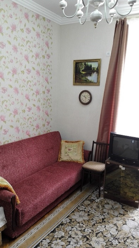 Комната в 3х-комнатной квартире Ардзинба 26 в Гагре - фото 2
