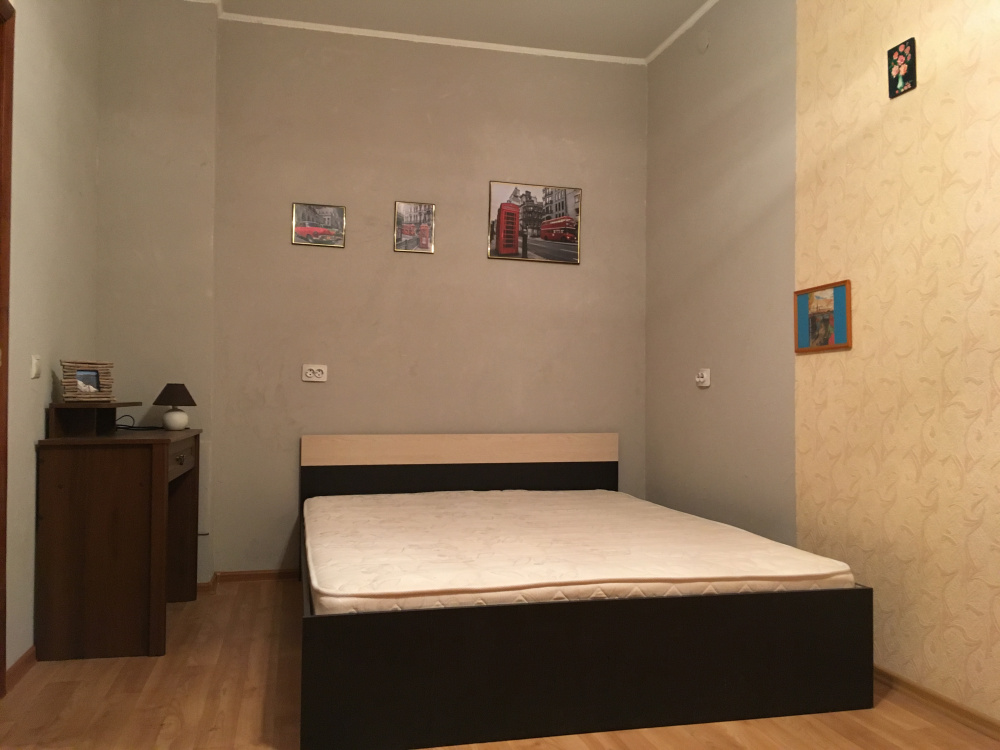1-комнатная квартира Холодильная 138 в Тюмени - фото 1