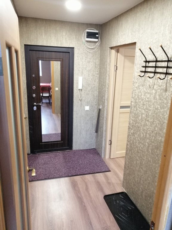 1-комнатная квартира Карла Маркса 30 в Мурманске - фото 9