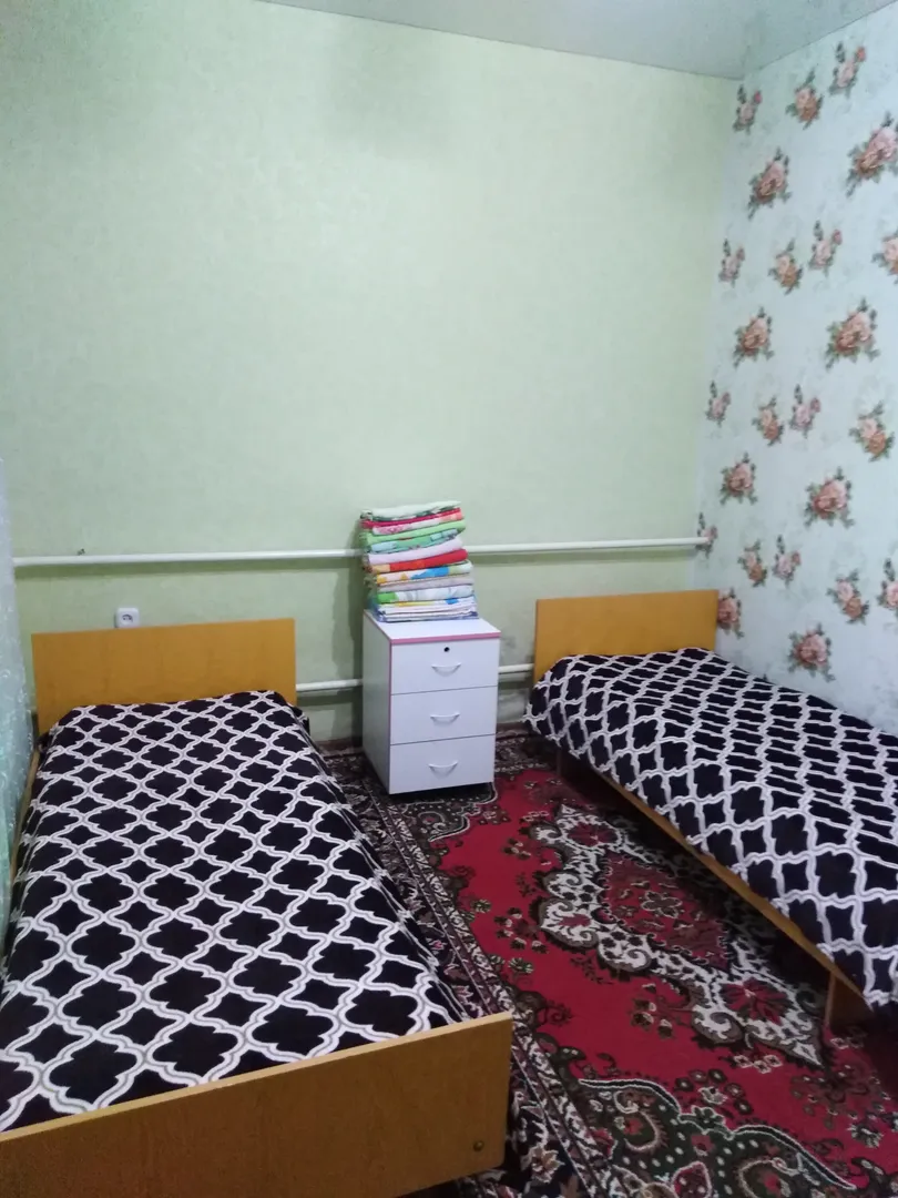 "Уютная" 3х-комнатная квартира в Светлограде - фото 1