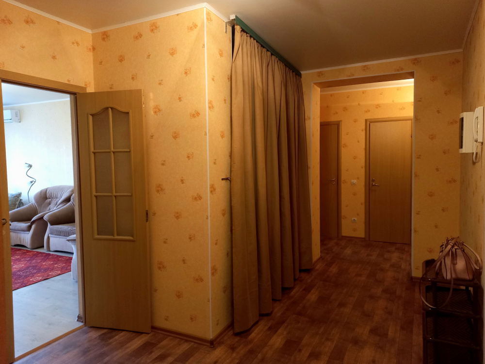 "Просторная и уютная" 2х-комнатная квартира в Волгограде - фото 39