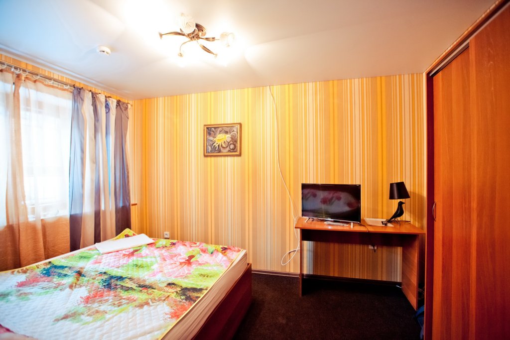 "Южный" гостиница в Барнауле - фото 1