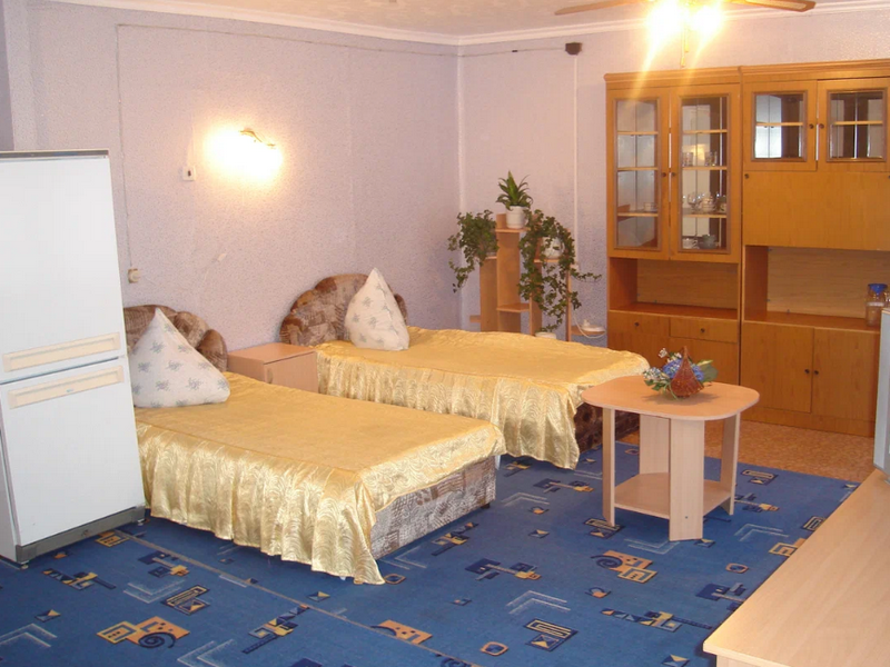 "Эйсейра" гостиница в Усть-Куте - фото 1