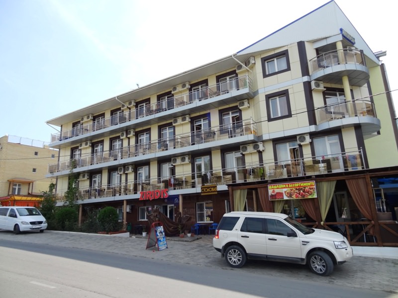 "Зиридис" гостиница в Витязево - фото 1