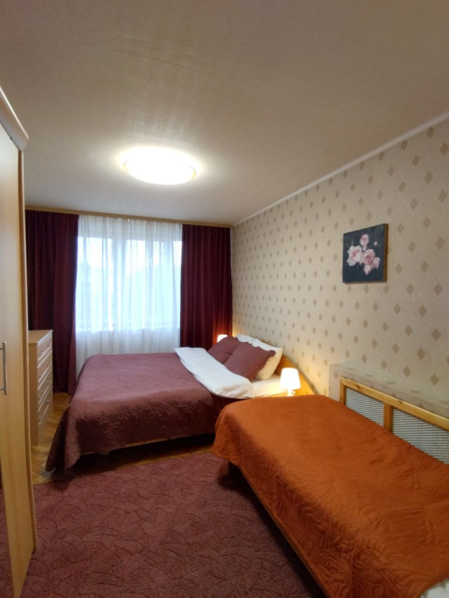"Уютная в Самом Центре" 2х-комнатная квартира в Мурманске - фото 3