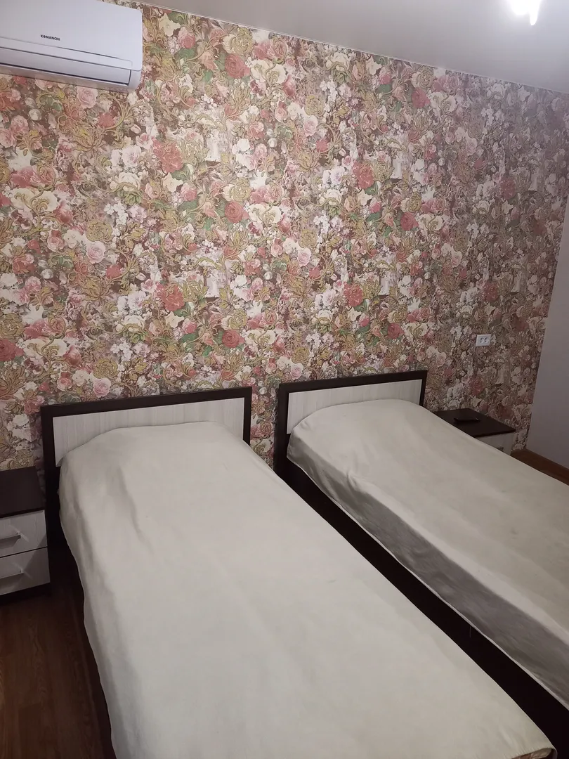"На Дзержинского" 2х-комнатная квартира в Богучаре - фото 11