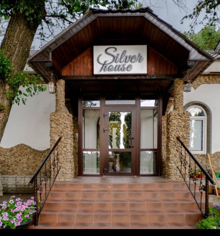 "Silver House" мини-отель в Миллерово - фото 1