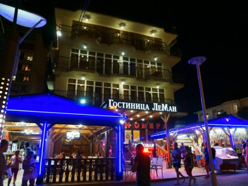 "ЛеМан" отель в Кабардинке - фото 2