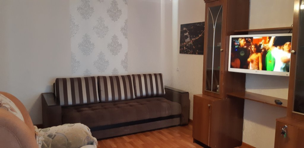 "Комфортабельная" 1-комнатная квартира в Волжском - фото 1