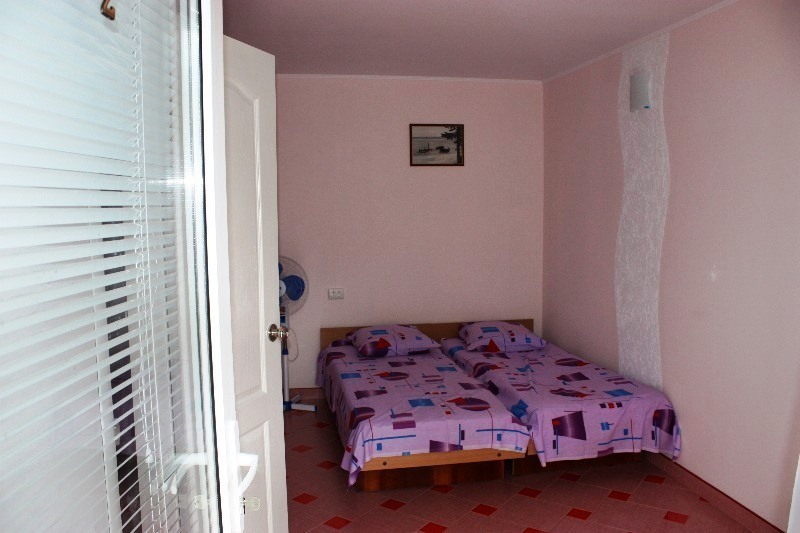 "Калинина 15" гостевой дом в Феодосии, ул. Калинина, 15 - фото 14