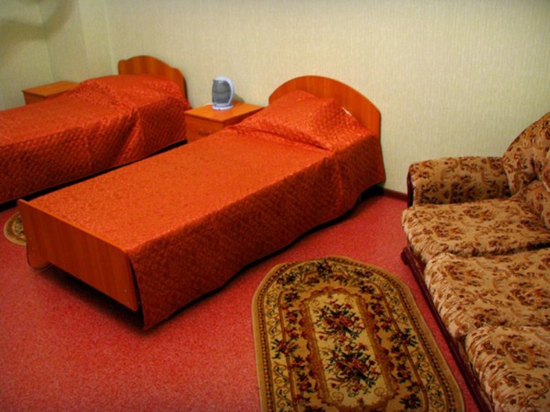 "Уют" гостиница в Курске - фото 1