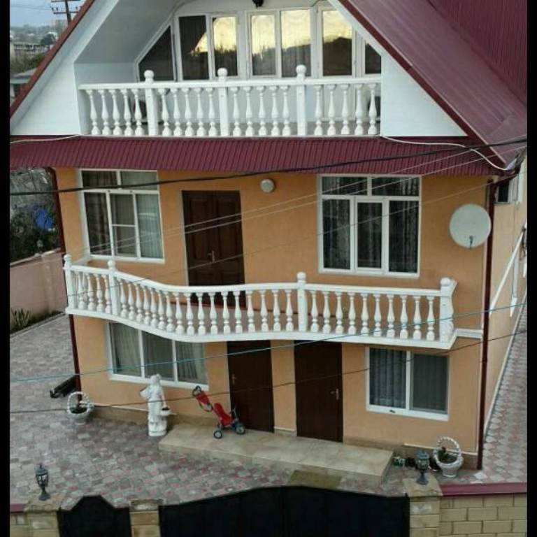 "У Инги" гостевой дом в Сухуме - фото 2