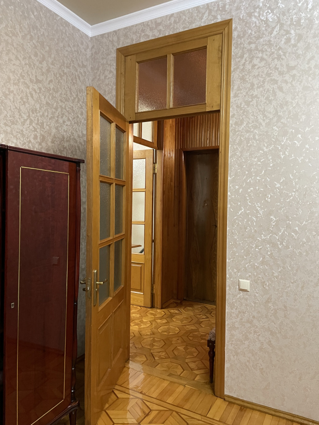 3х-комнатная квартира Генерала Дбар 12 в Сухуме - фото 3