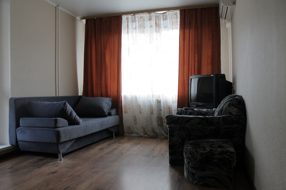 2х-комнатная квартира Красных Зорь 2 в Тюмени - фото 3