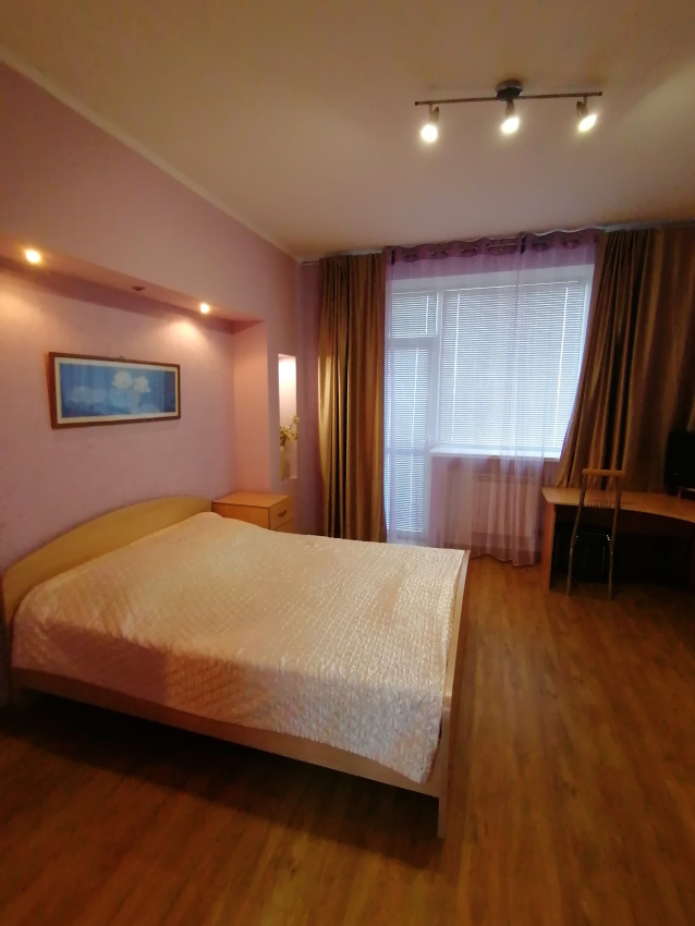 3к-комнатная квартира Чуйкова 37 в Волгограде - фото 5