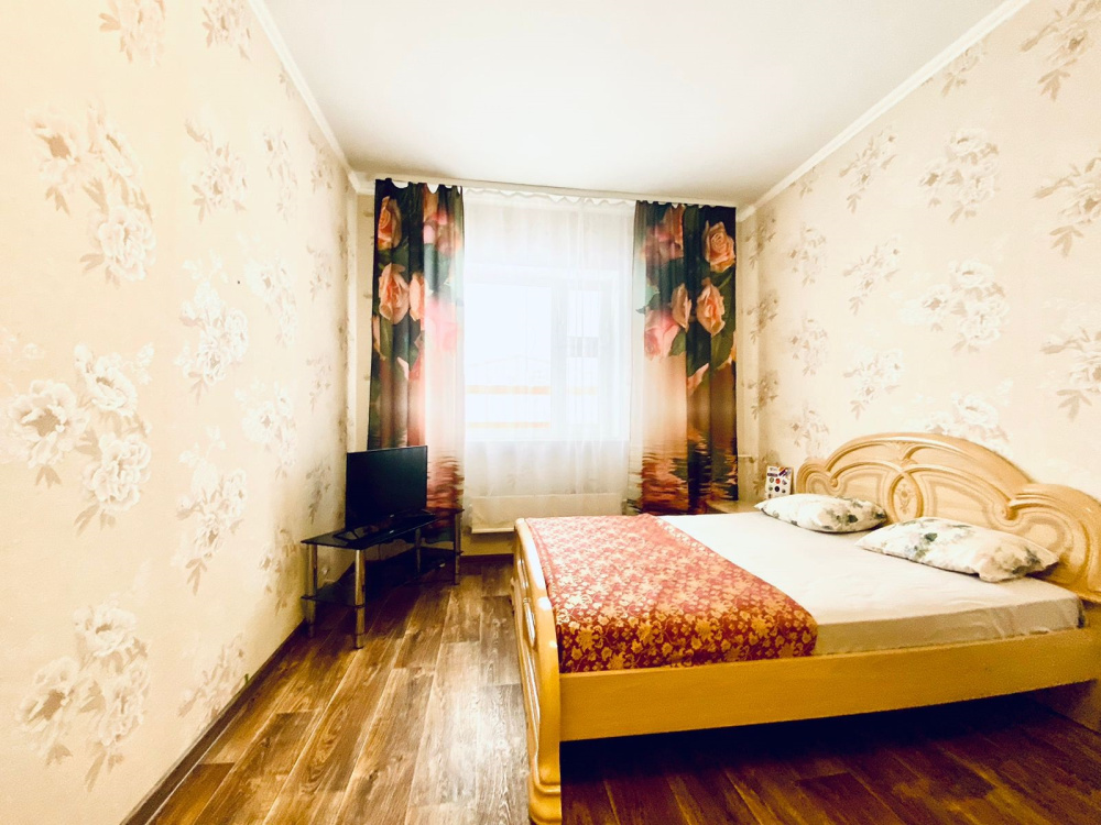 1-комнатная квартира Космонавтов 21 в Ноябрьске - фото 1