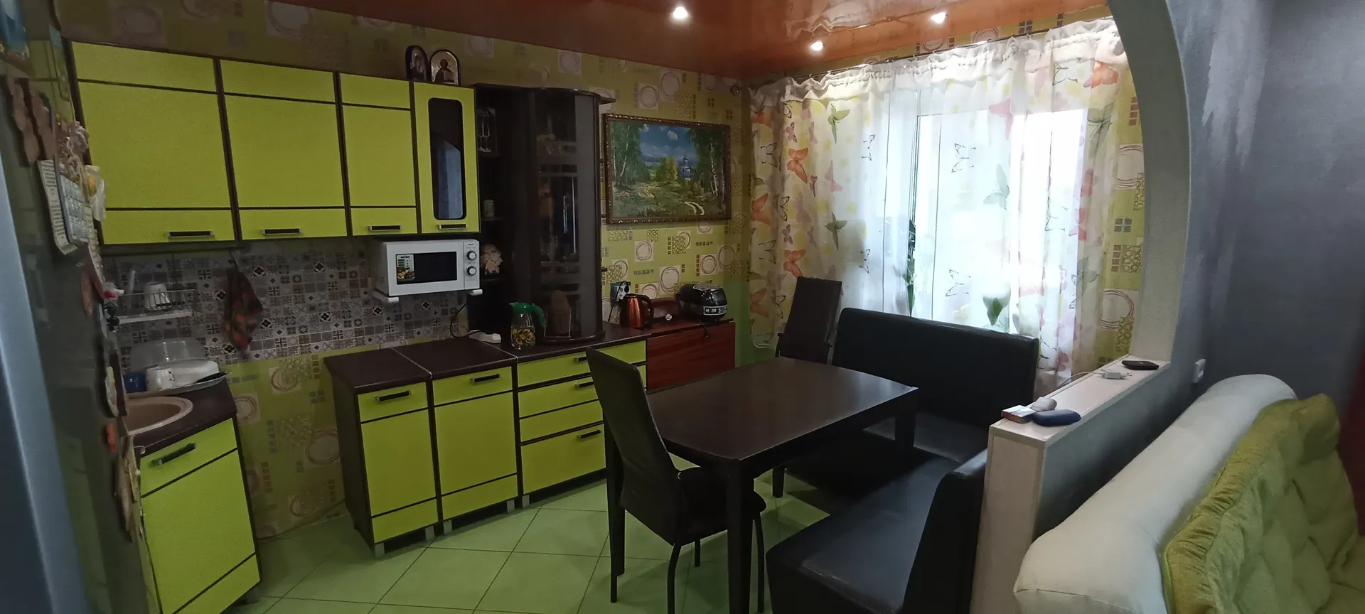 "Благоустроенная и чистая" 2х-комнатная квартира в Пудоже - фото 2
