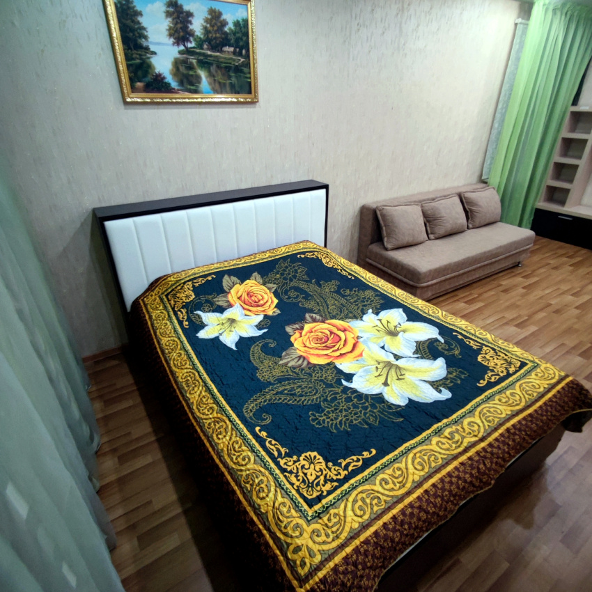 "На Раскольникова" 1-комнатная квартира в Набережных Челнах - фото 1