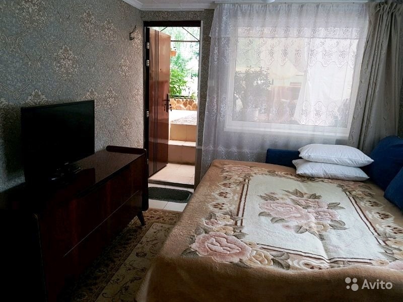1-комнатная квартира Газовиков 3 кв 17 в Небуге - фото 8