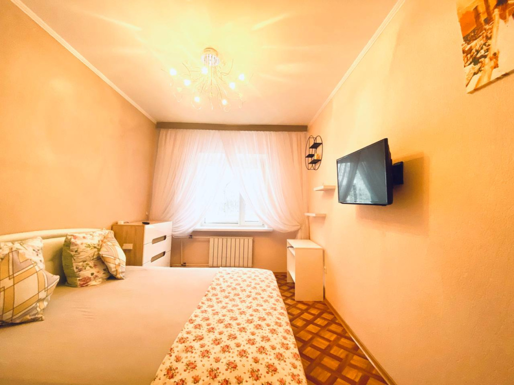 2х-комнатная квартира Мира 32 в Сургуте - фото 1