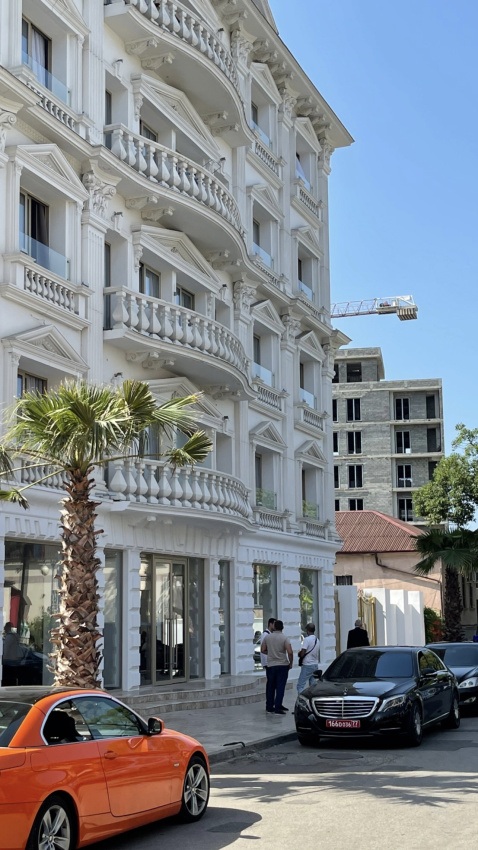 "Grand Hotel Sukhum" отель в Сухуме - фото 1