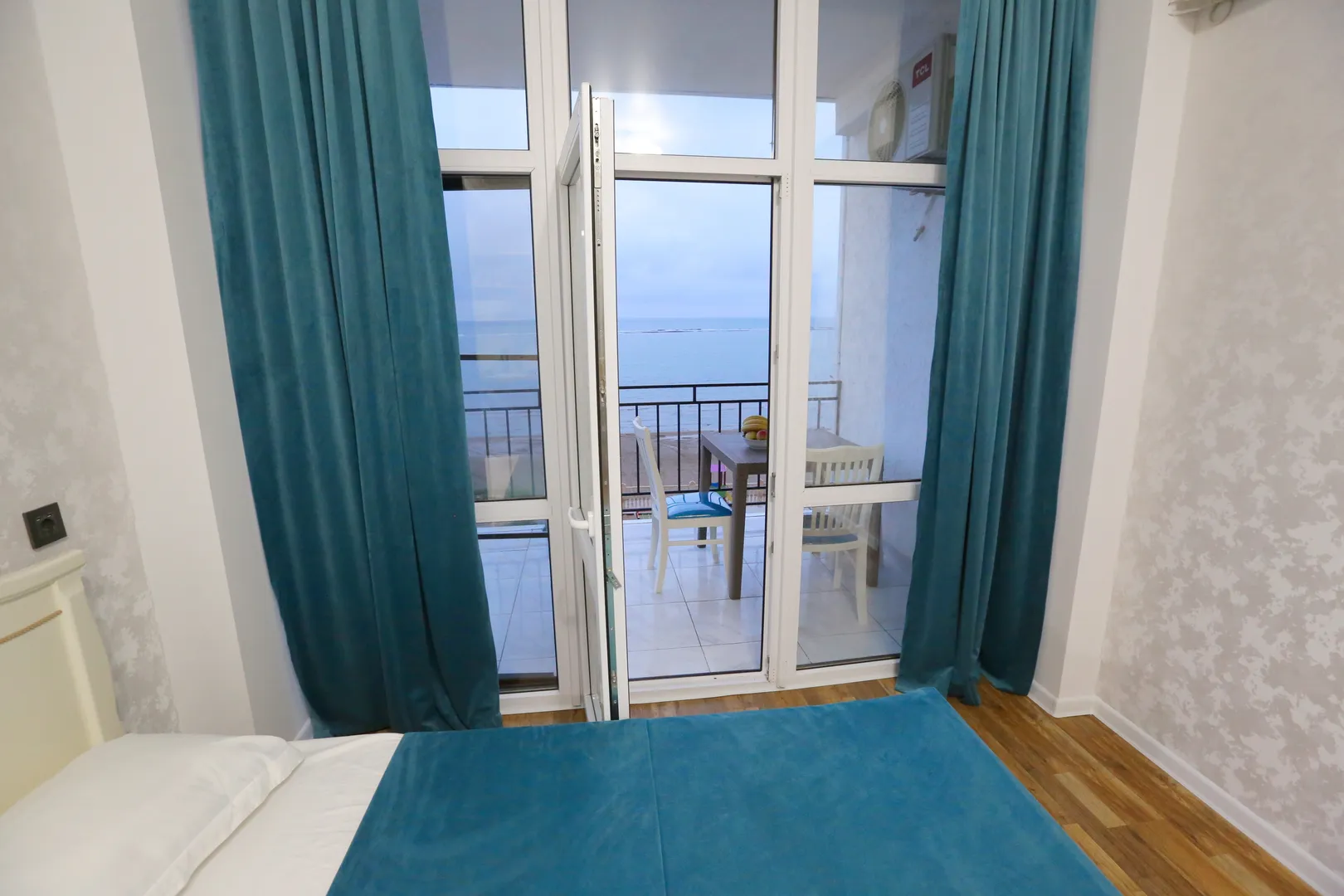 "С видом на море" 1-комнатная квартира в Избербаше - фото 2