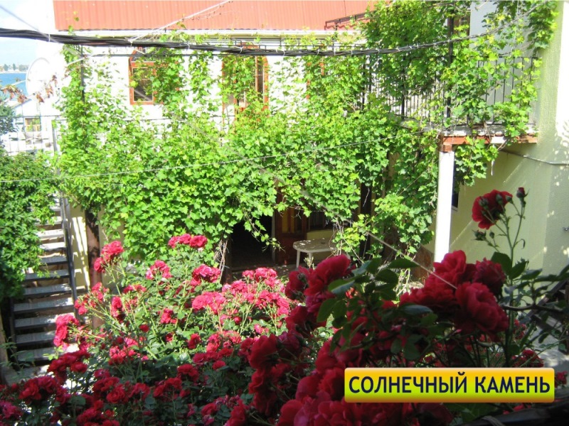 "Солнечный камень" гостевой дом в Черноморском - фото 4