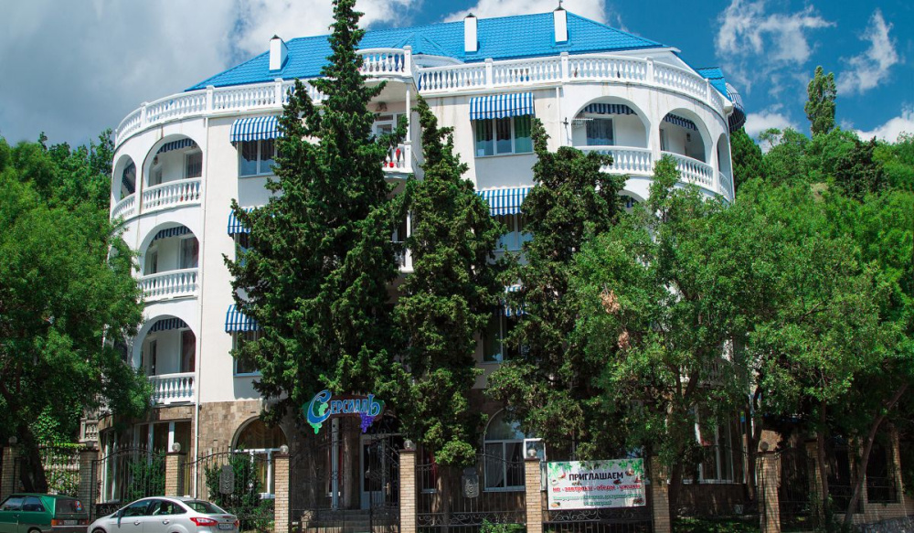 "Серсиаль" отель в Алупке - фото 1