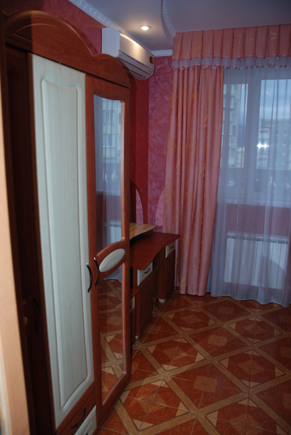 3х-комнатная квартира Октябрьская 61А в Алуште - фото 15