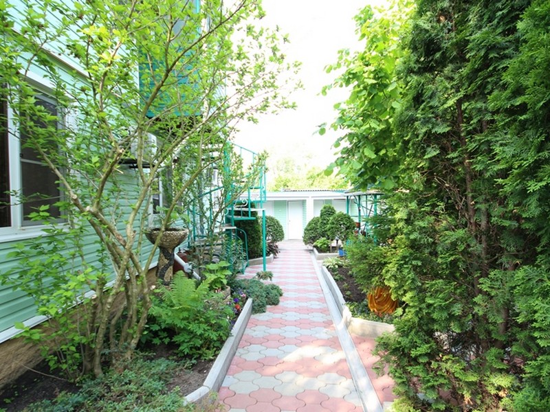 "Зеленая жемчужина" гостевой дом в Лермонтово, ул. Зелёная, 2 - фото 6